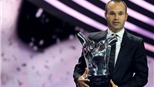Iniesta: “Ronaldo đã tới chúc mừng tôi”